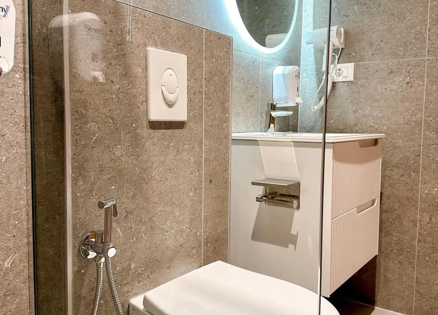 Family Hotel Ksamil
