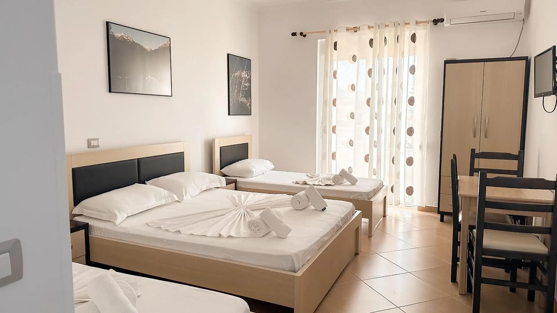 Family Hotel Ksamil